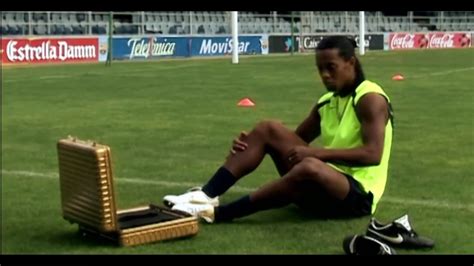 ronaldinho crossbar nike ad fake|ronaldinho nike crossbar.